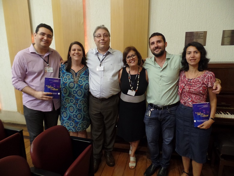 Foto com os organizadores do livro e os diretores do IBC.